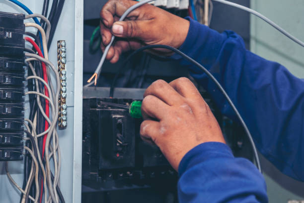 Best Circuit Breaker Repair  in Terre Du Lac, MO